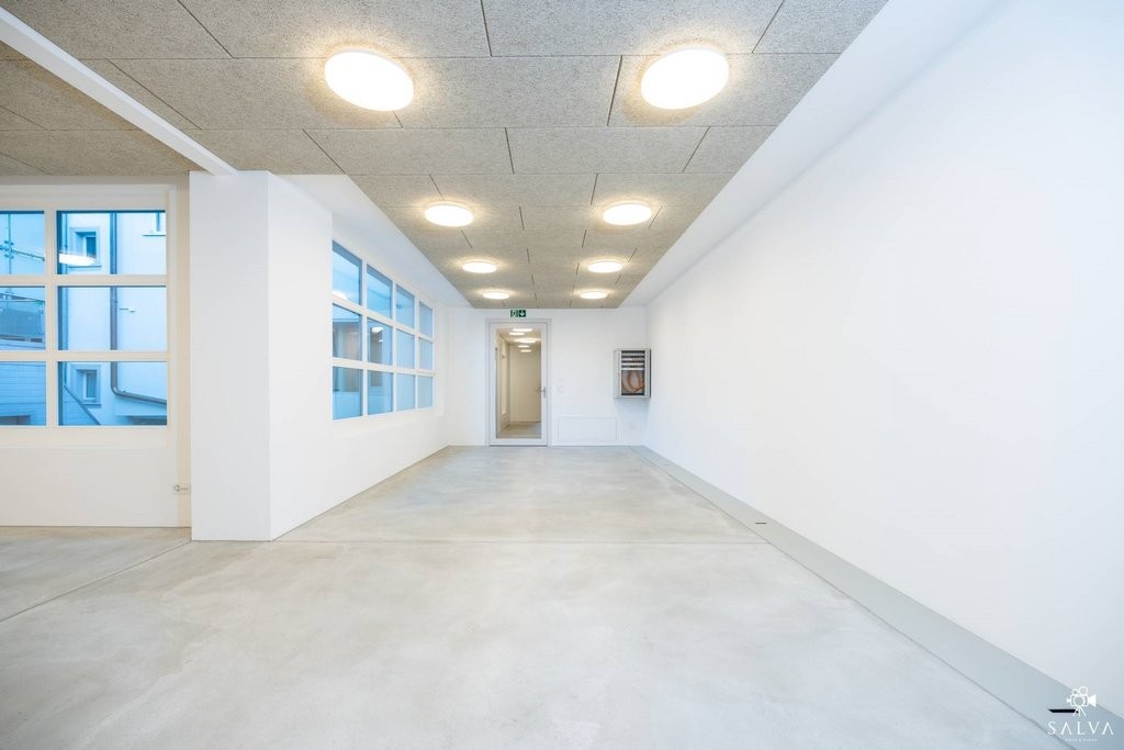 138m² office