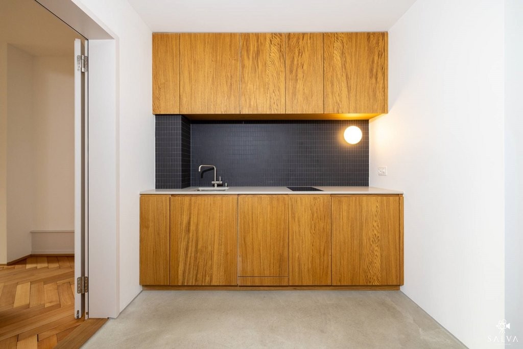 138m² office