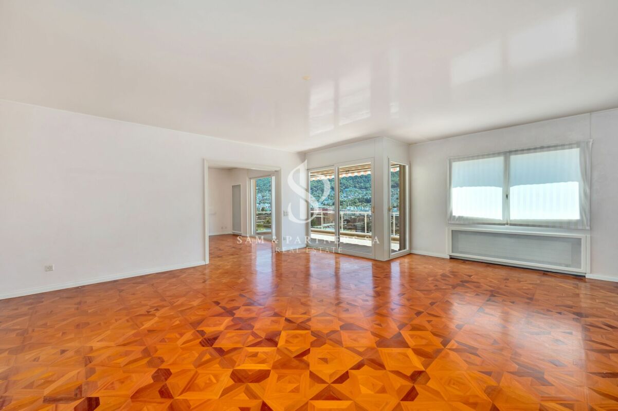 9 rooms apartment