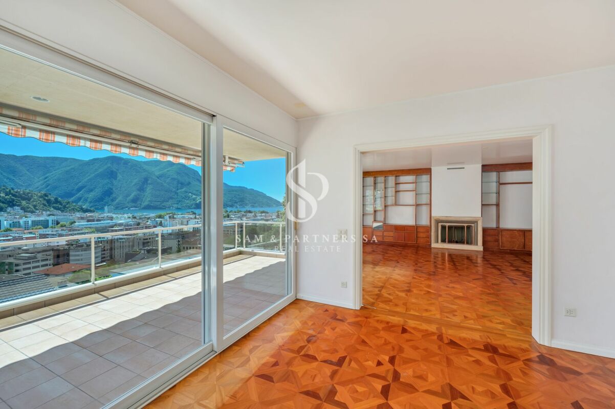 9 rooms apartment