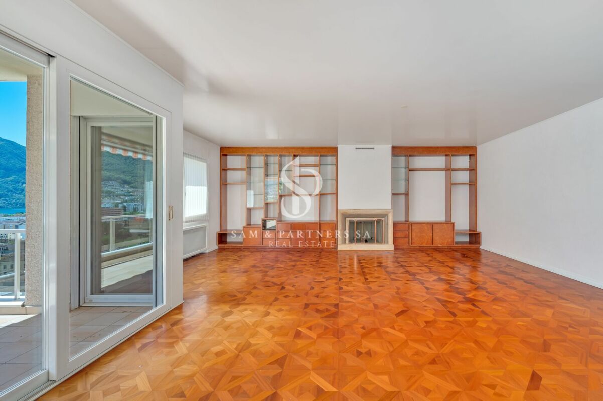 9 rooms apartment