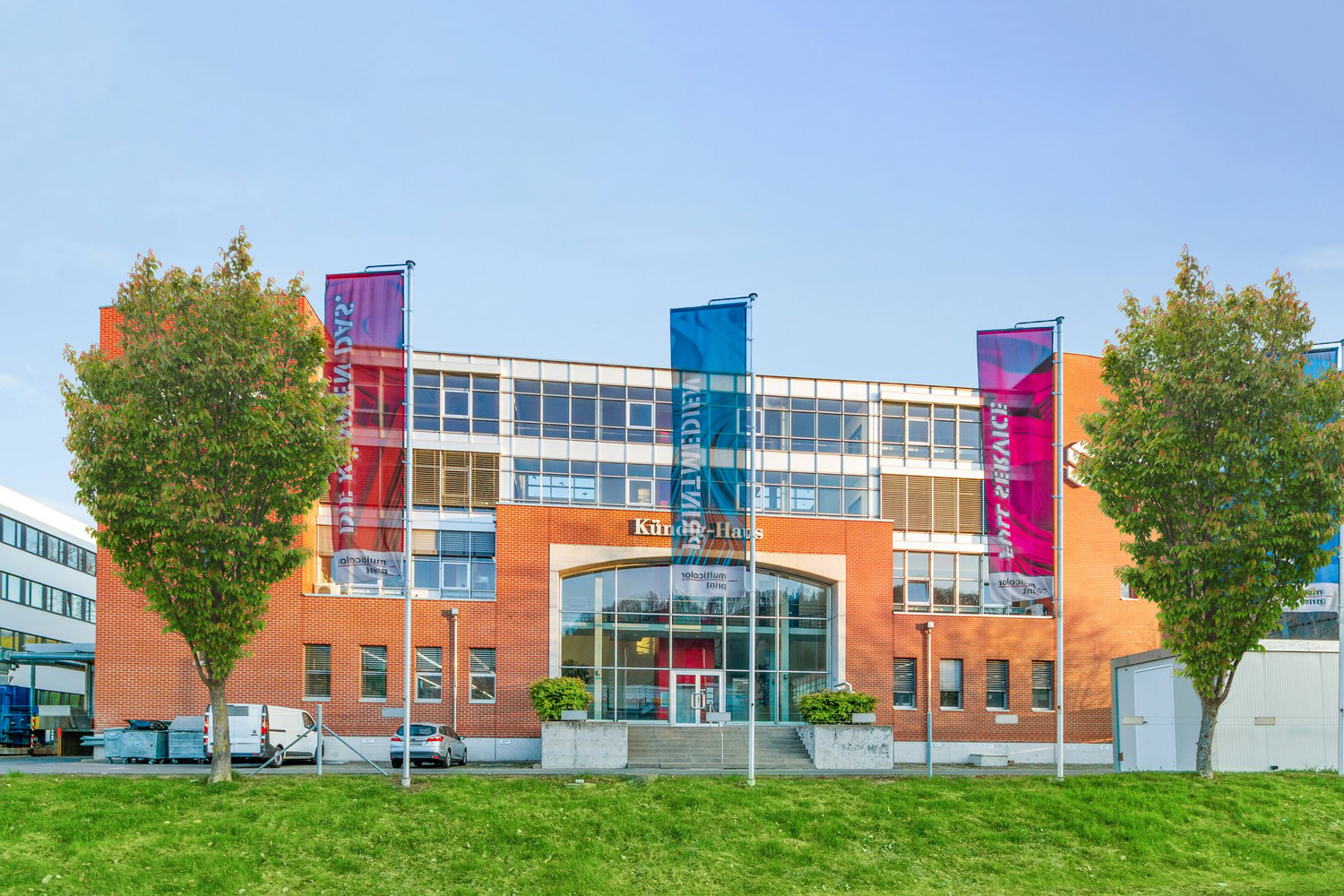 1111m² commercial