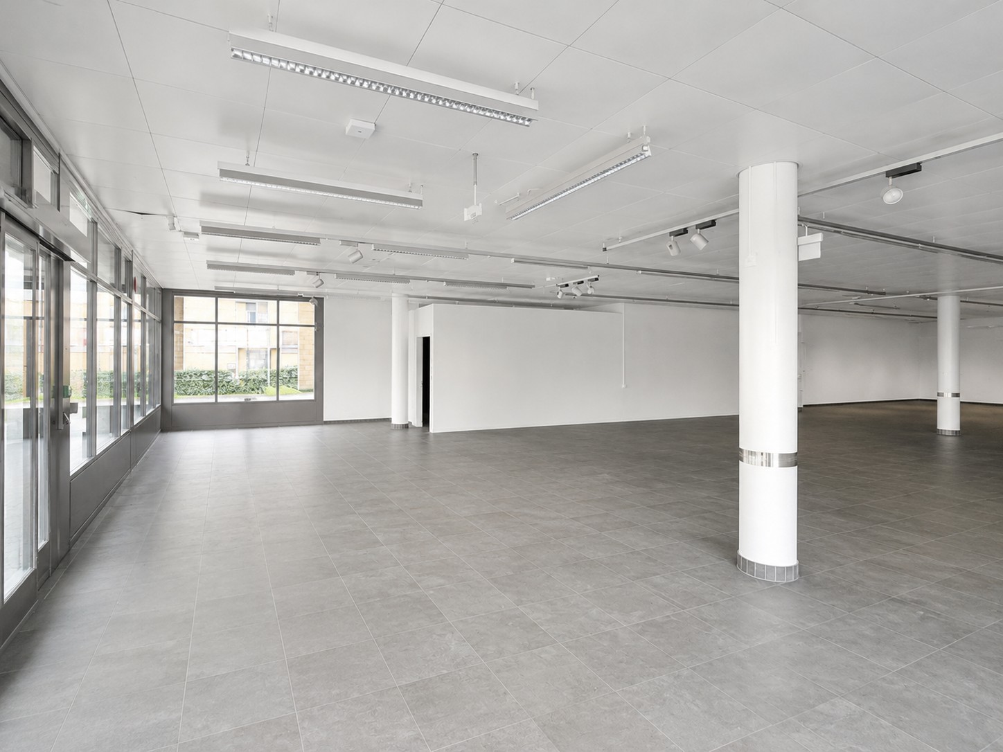 414m² commercial