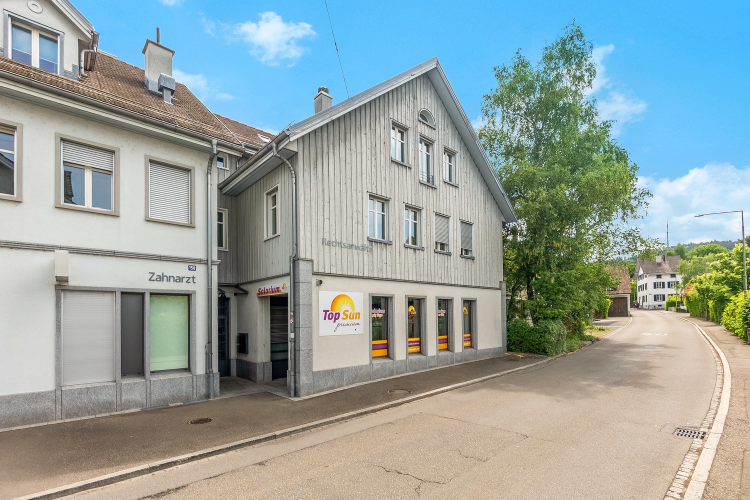 154m² commercial