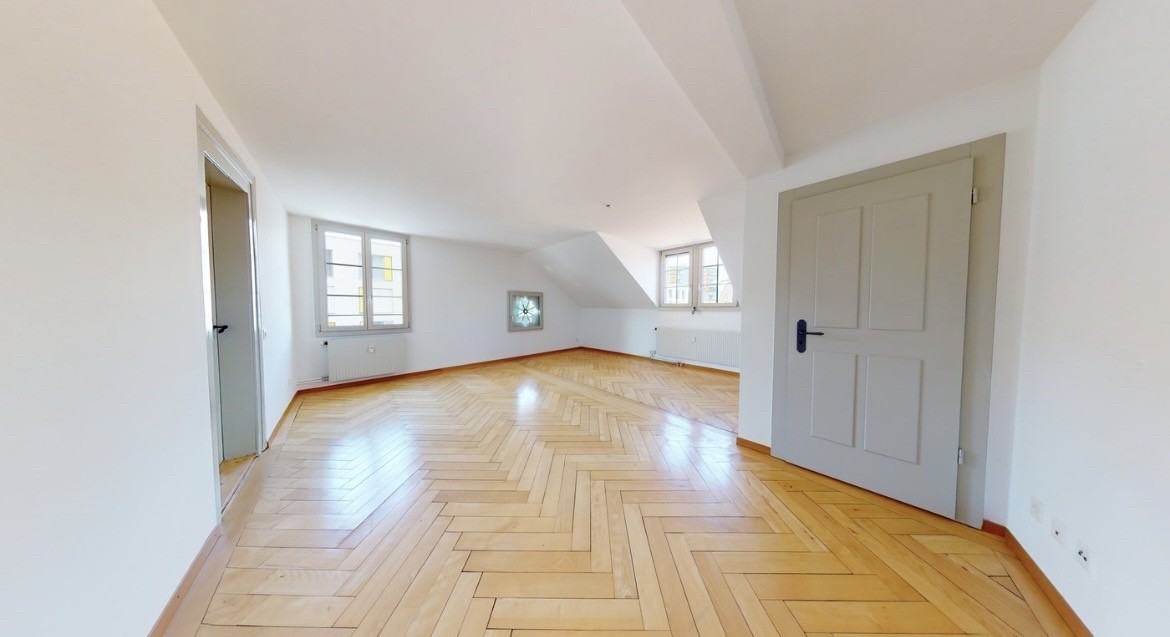 6 rooms apartment