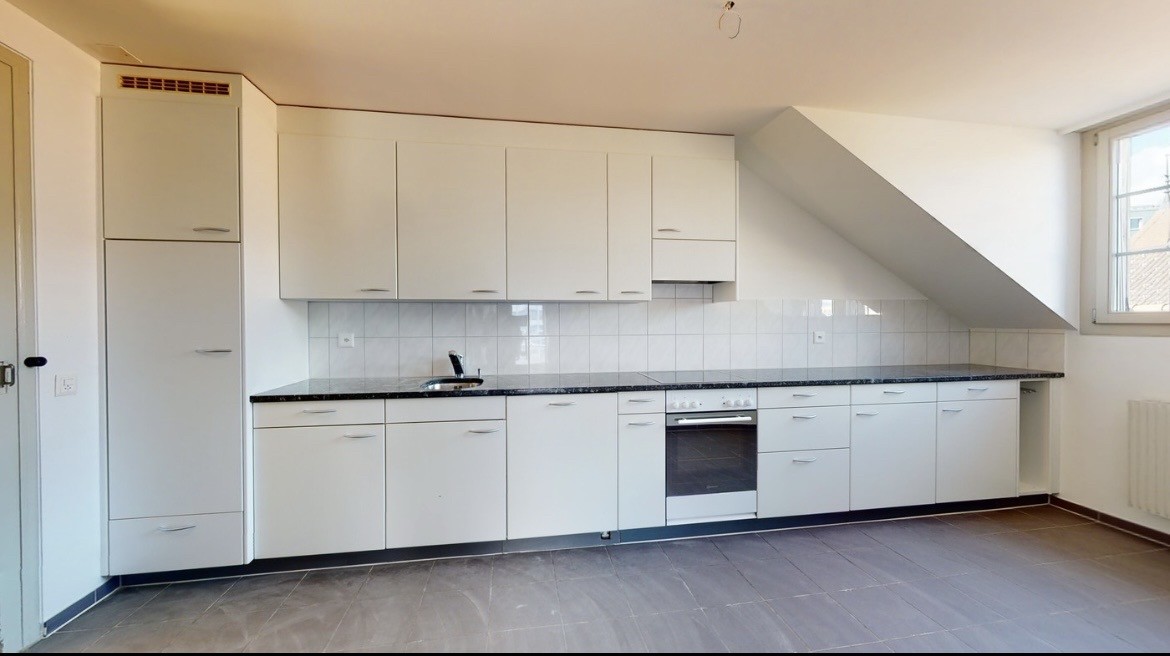6 rooms apartment