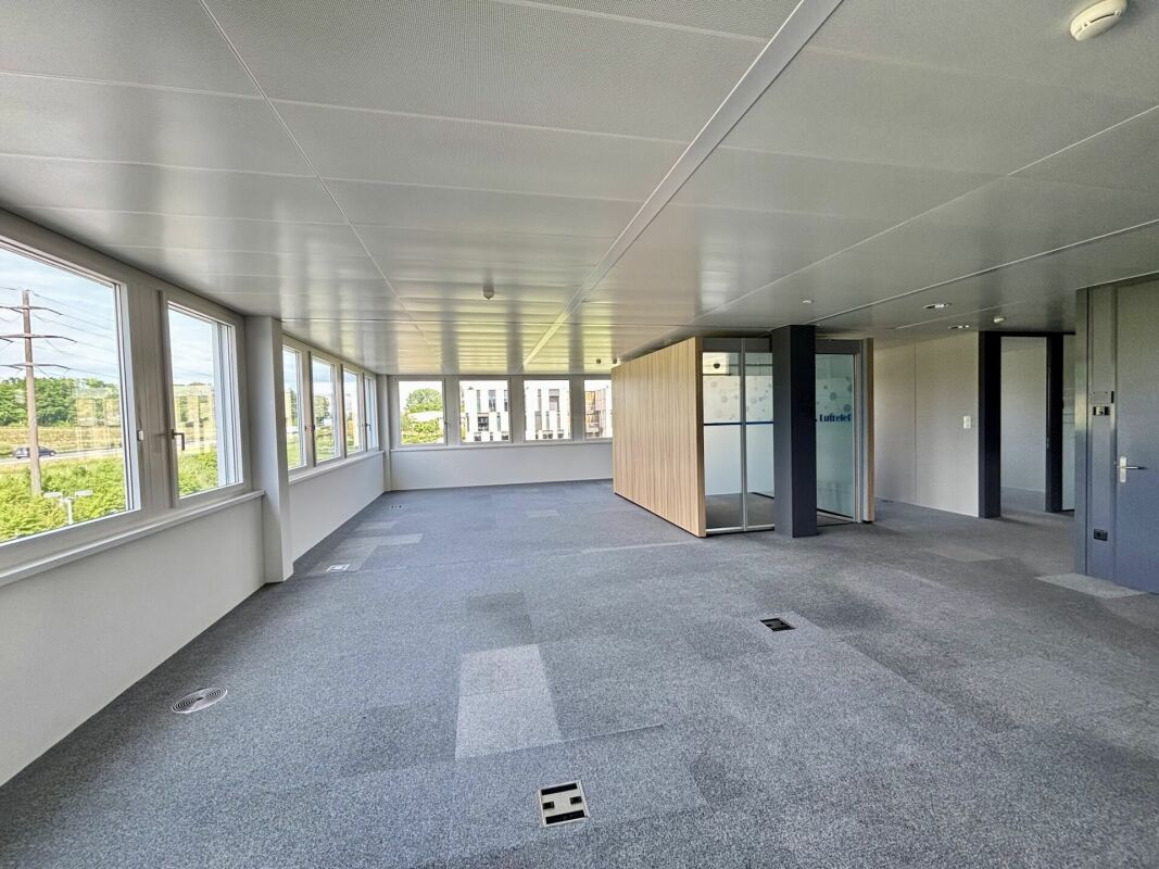 350m² Büro