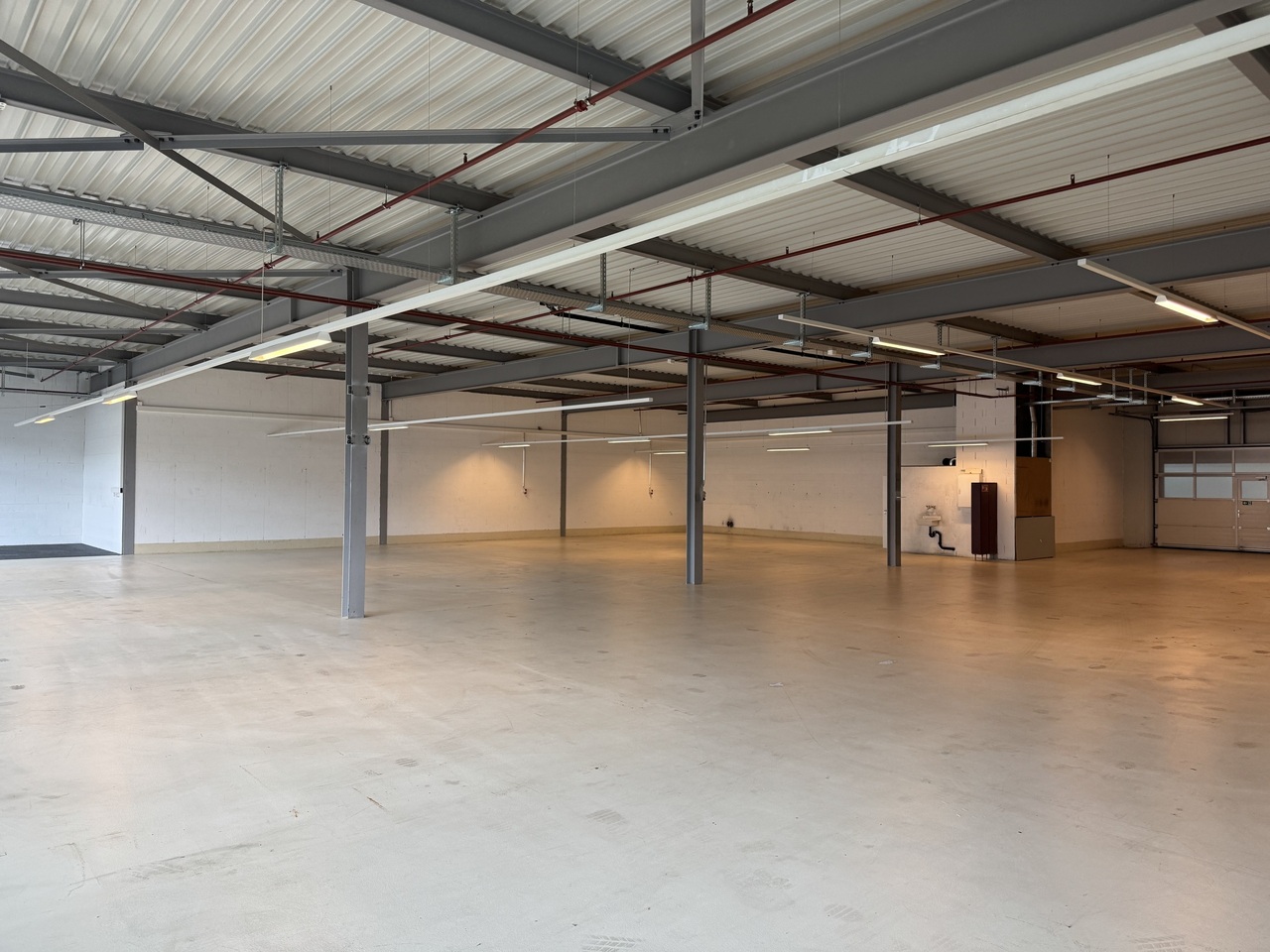 690m² Atelier