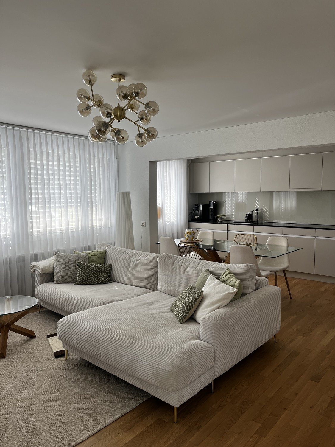 Grosses Zimmer in einer modernen Wohnung mit Garten – Februar bis Juni (flexibel)