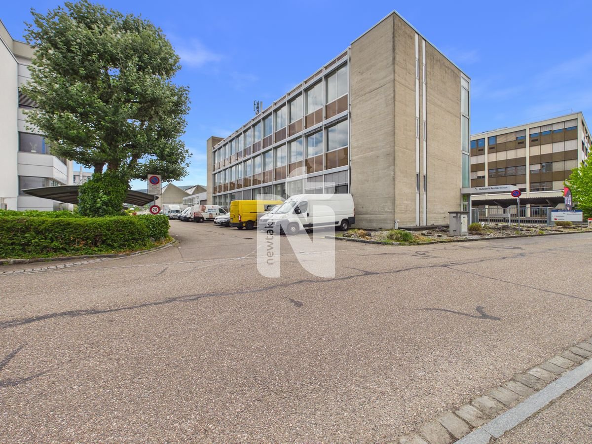 400m² office