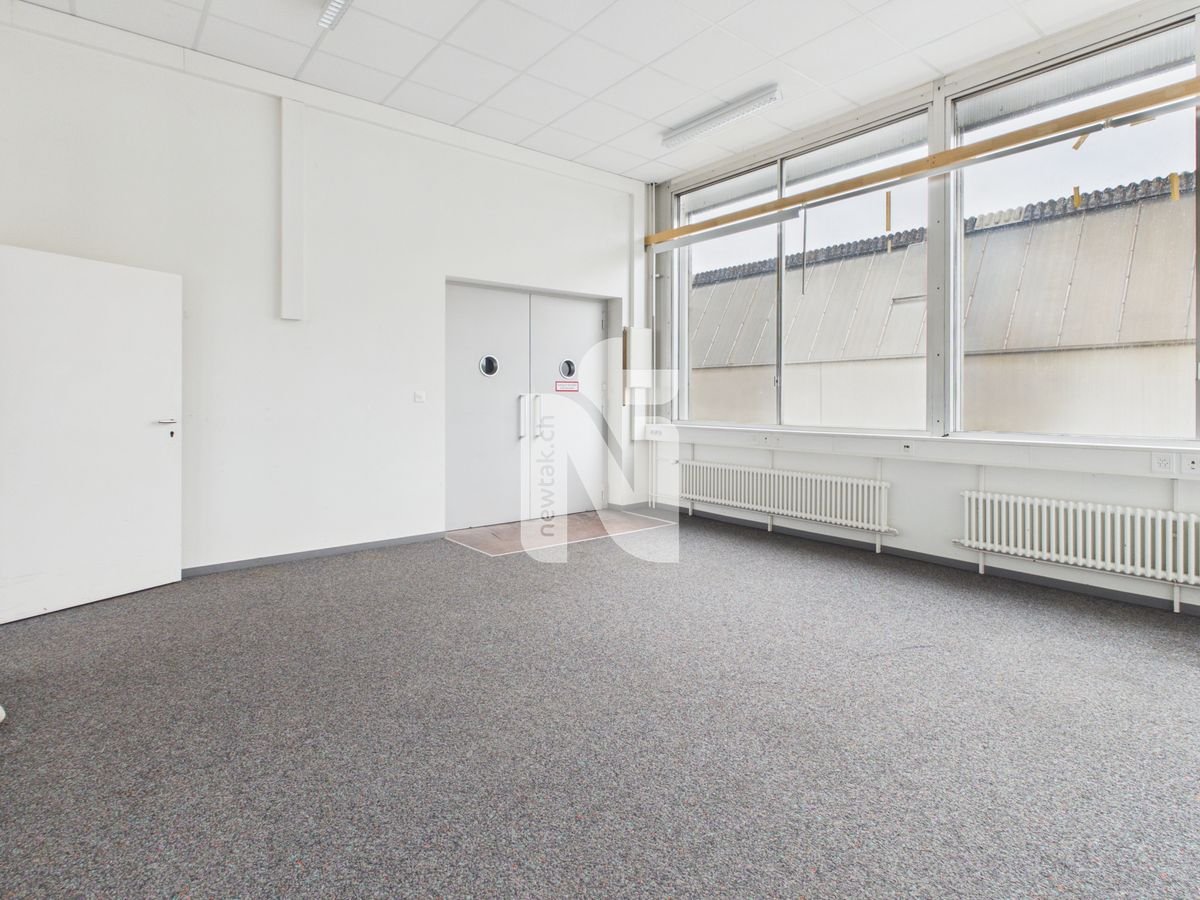 400m² office