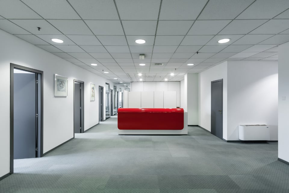 1162m² office