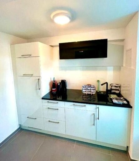 2 rooms furnished flat
