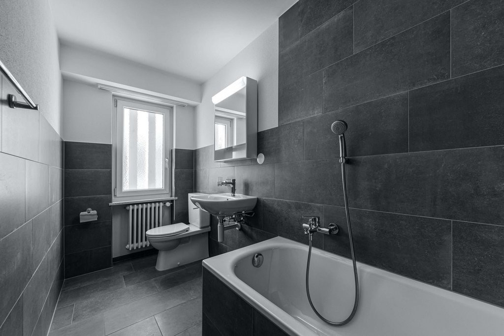 5 rooms apartment