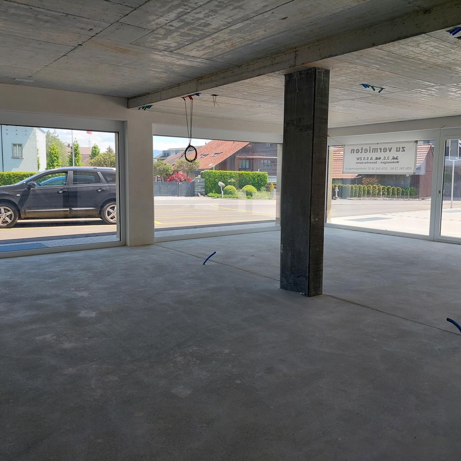 111m² commercial