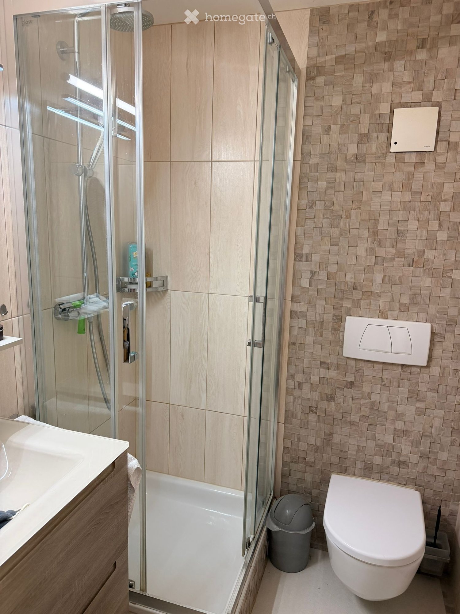 6 rooms apartment