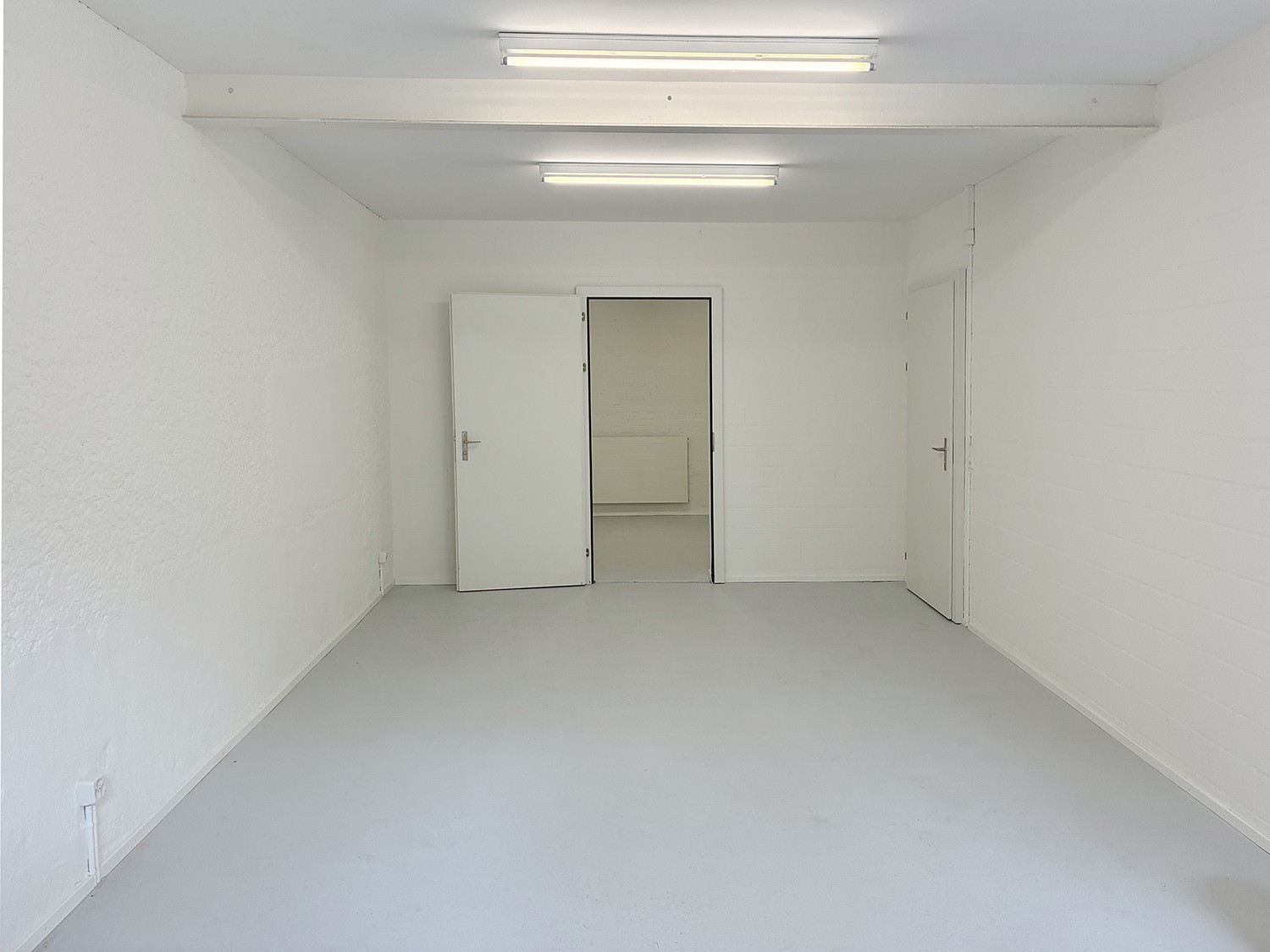 40m² commercial