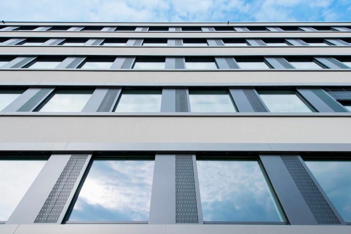 699m² commerciale