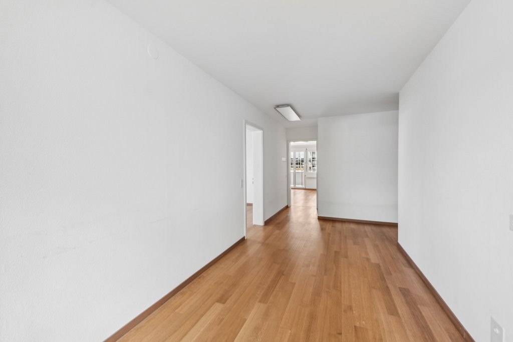 78m² office