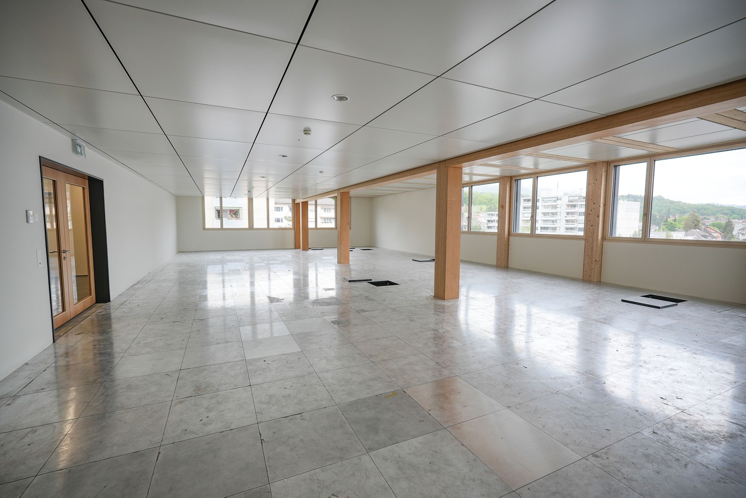 197m² commercial