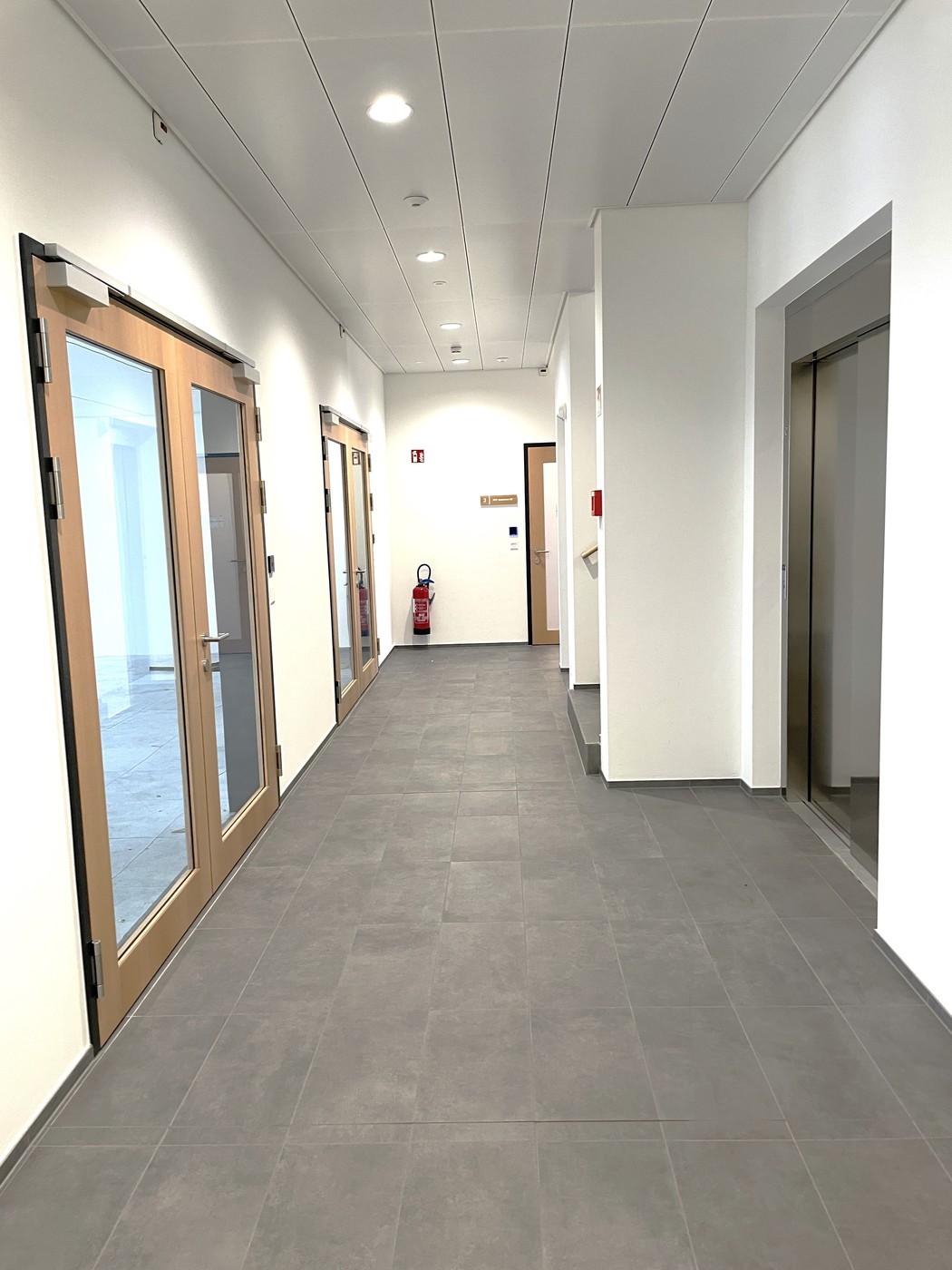 197m² commercial