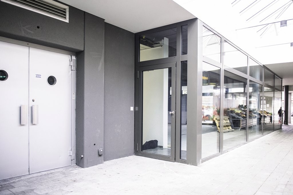 negozio di 179m²