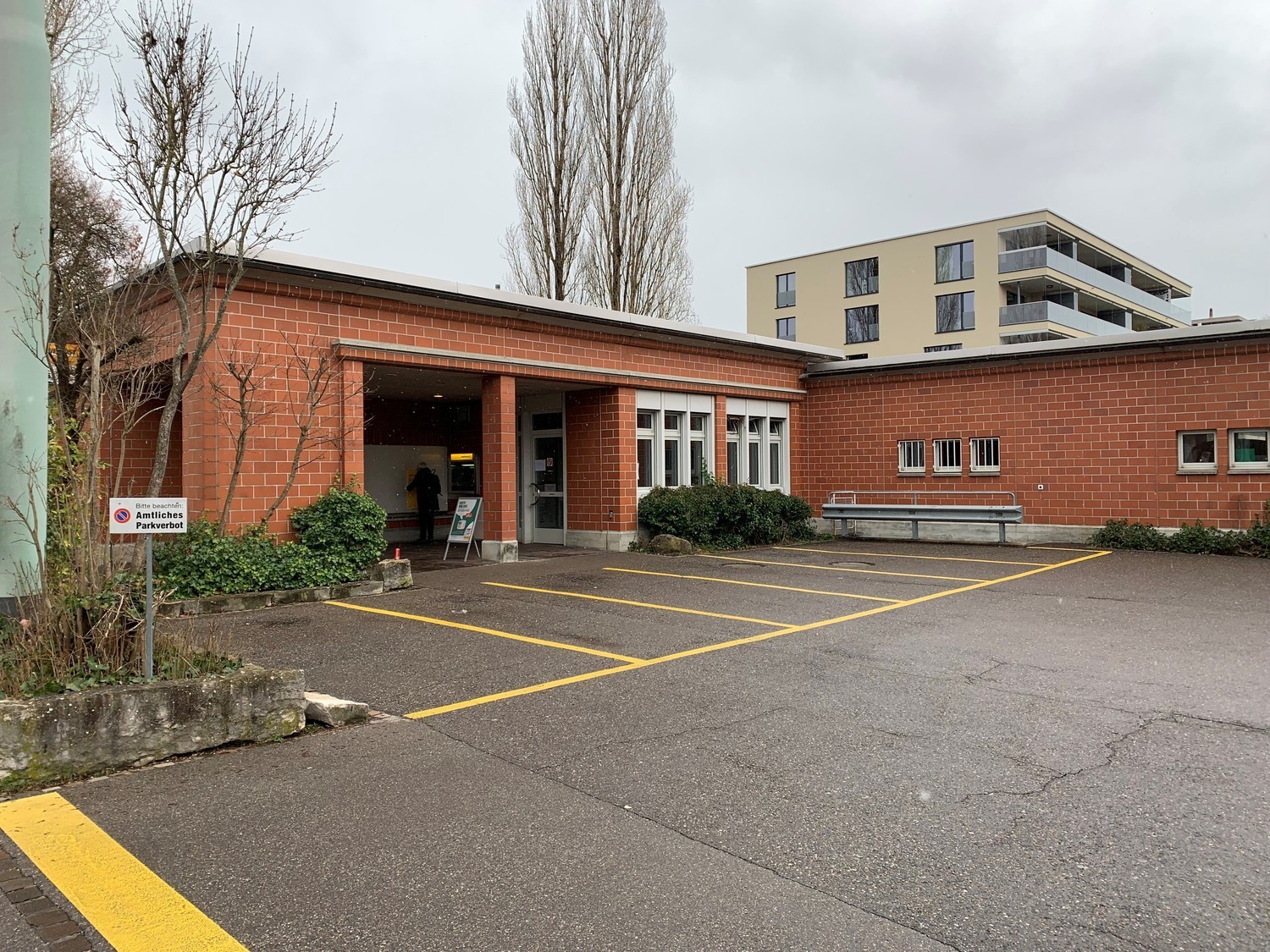 84m² commercial