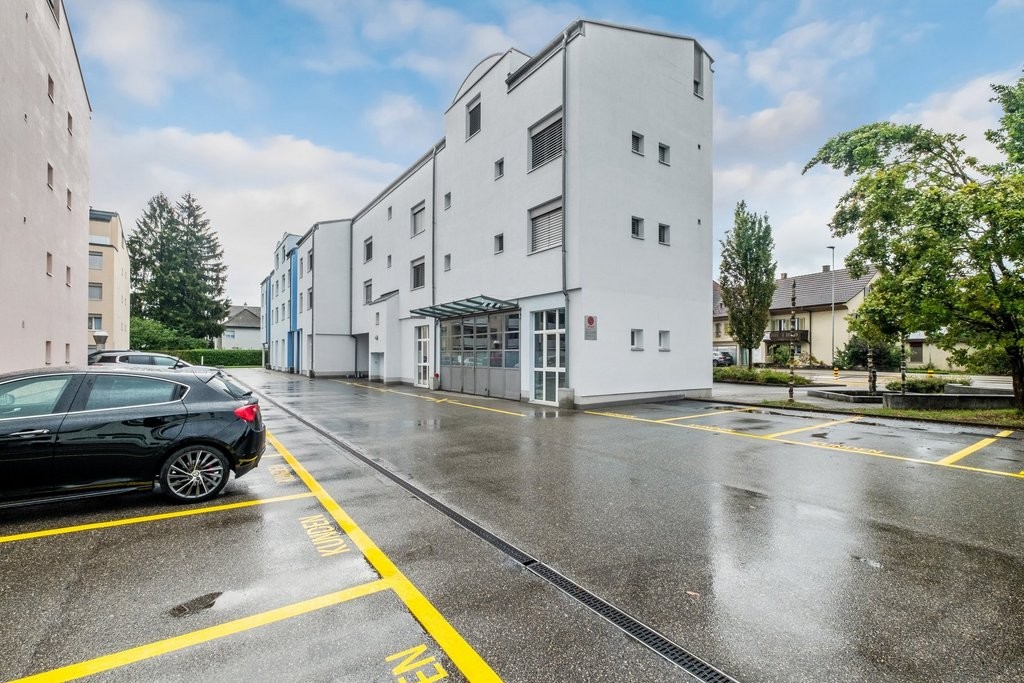 45m² shop