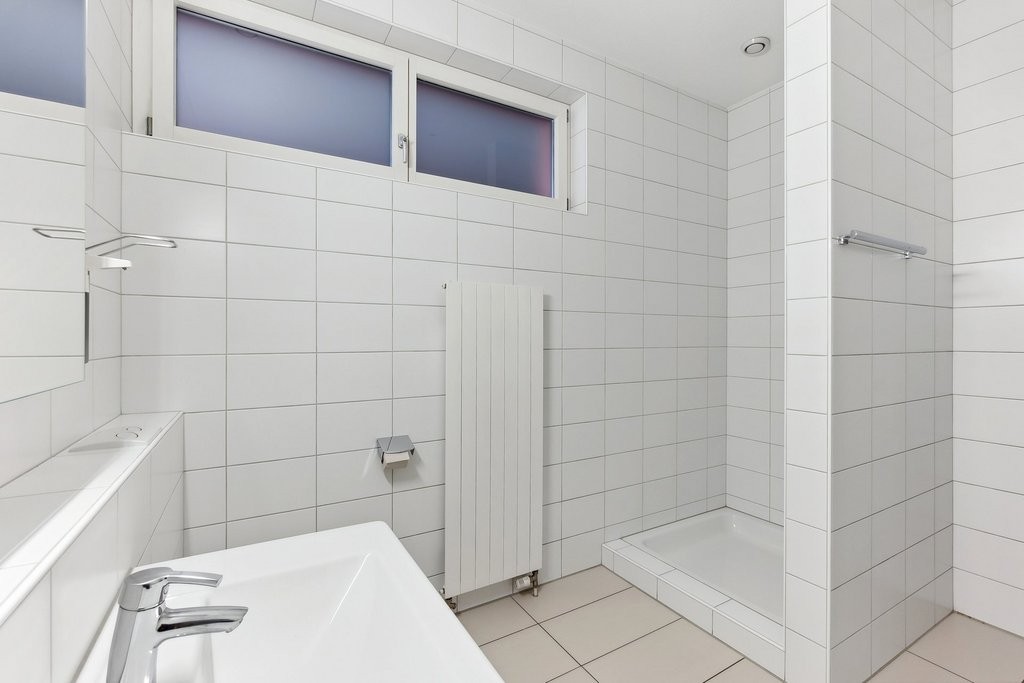 235m² office