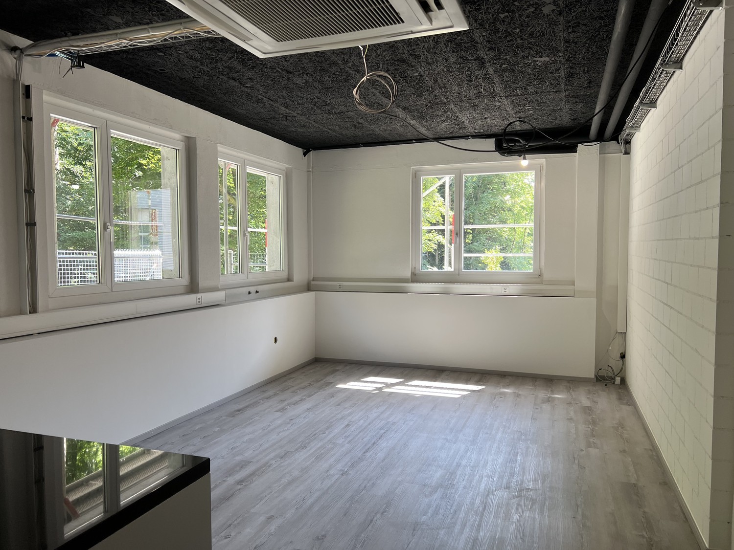 80m² hobby room