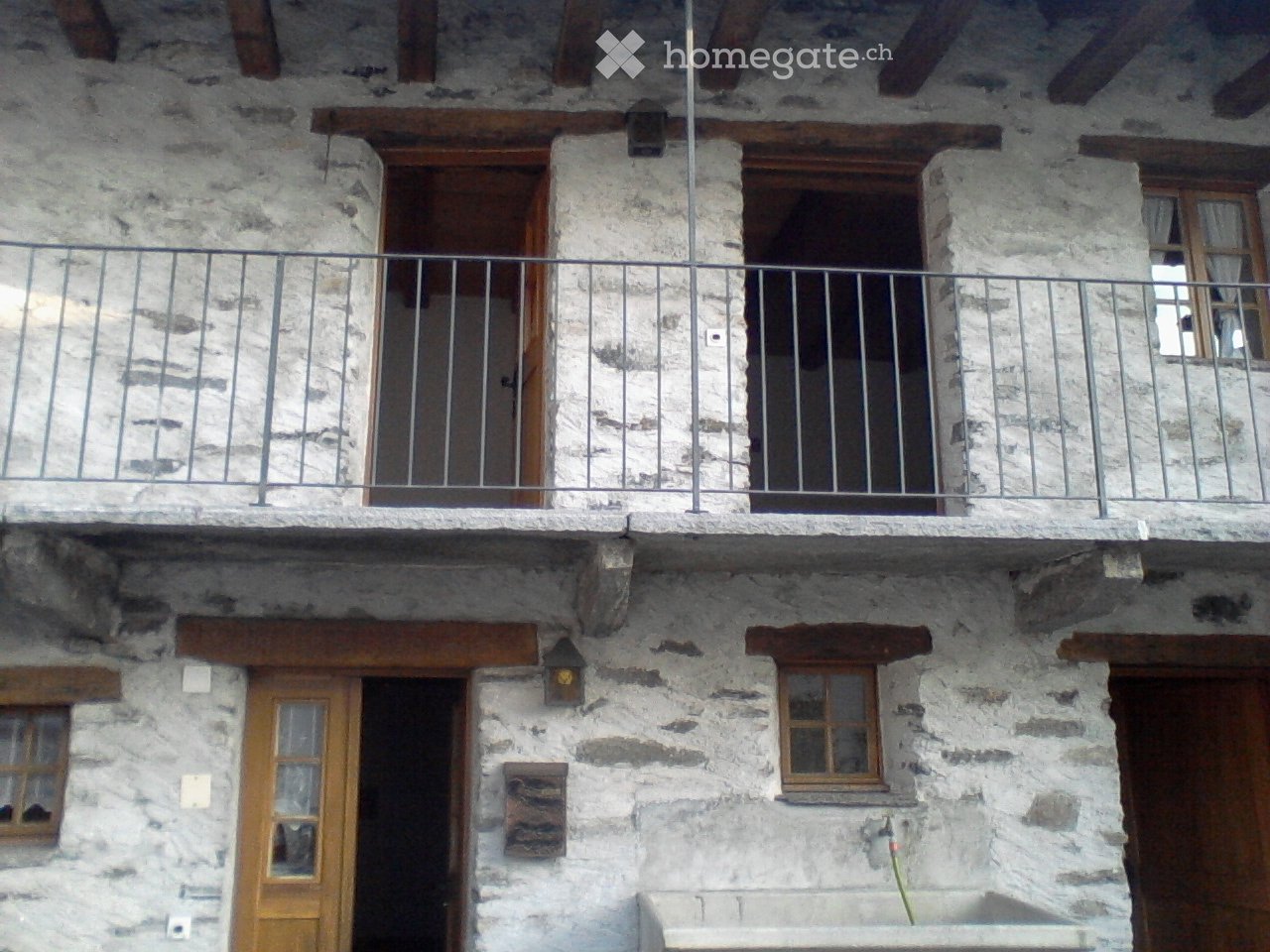6 rooms single house