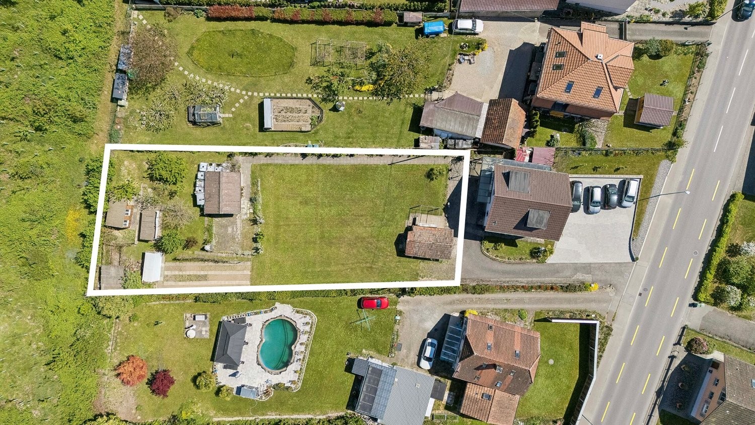 990m² di terreno edificabile