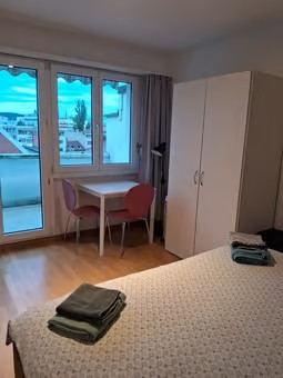 Möblierte 2 ½ Zimmer Wohnung
