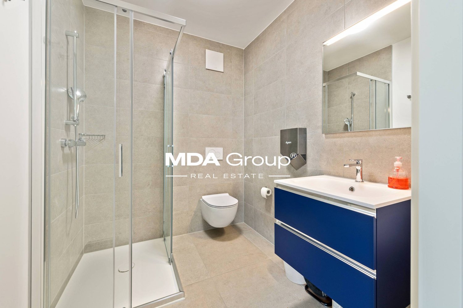 457m² office