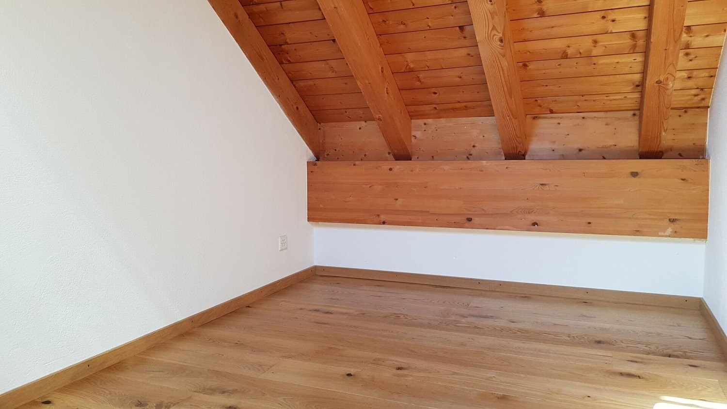 Appartement en attique de 4 ½ pièces