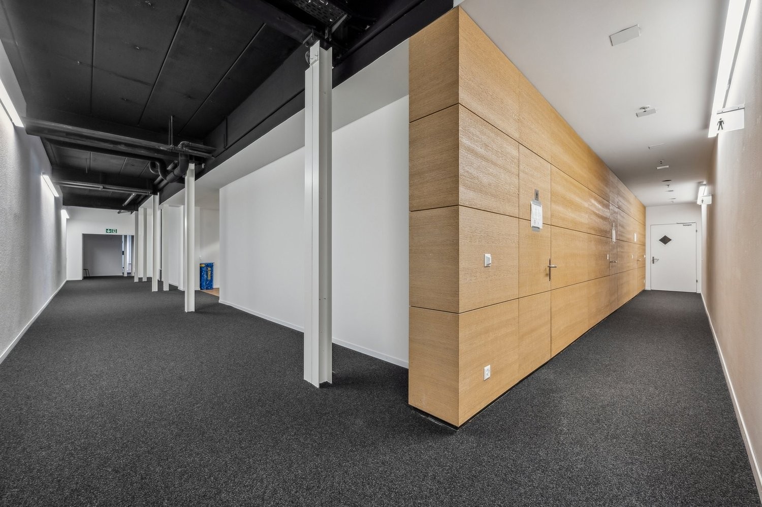 134m² office