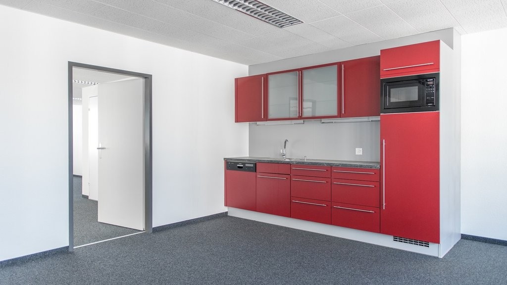 295m² office