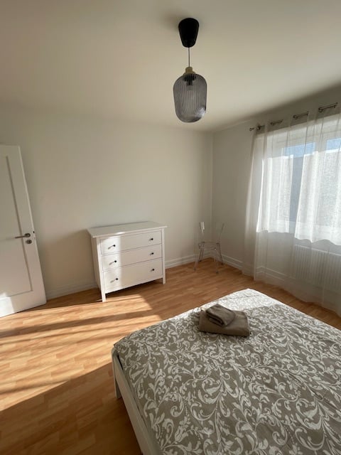 4 rooms furnished flat