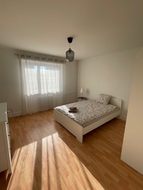 4 rooms furnished flat