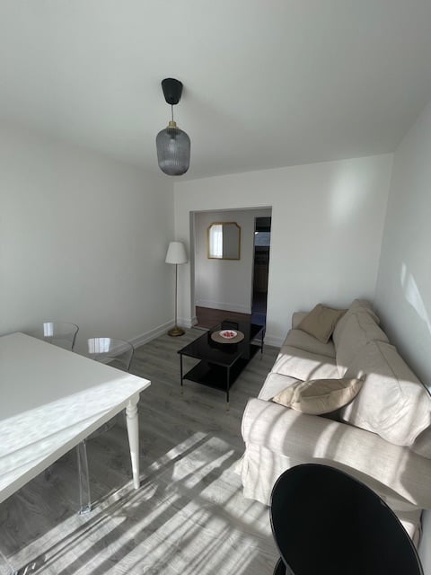 4 rooms furnished flat
