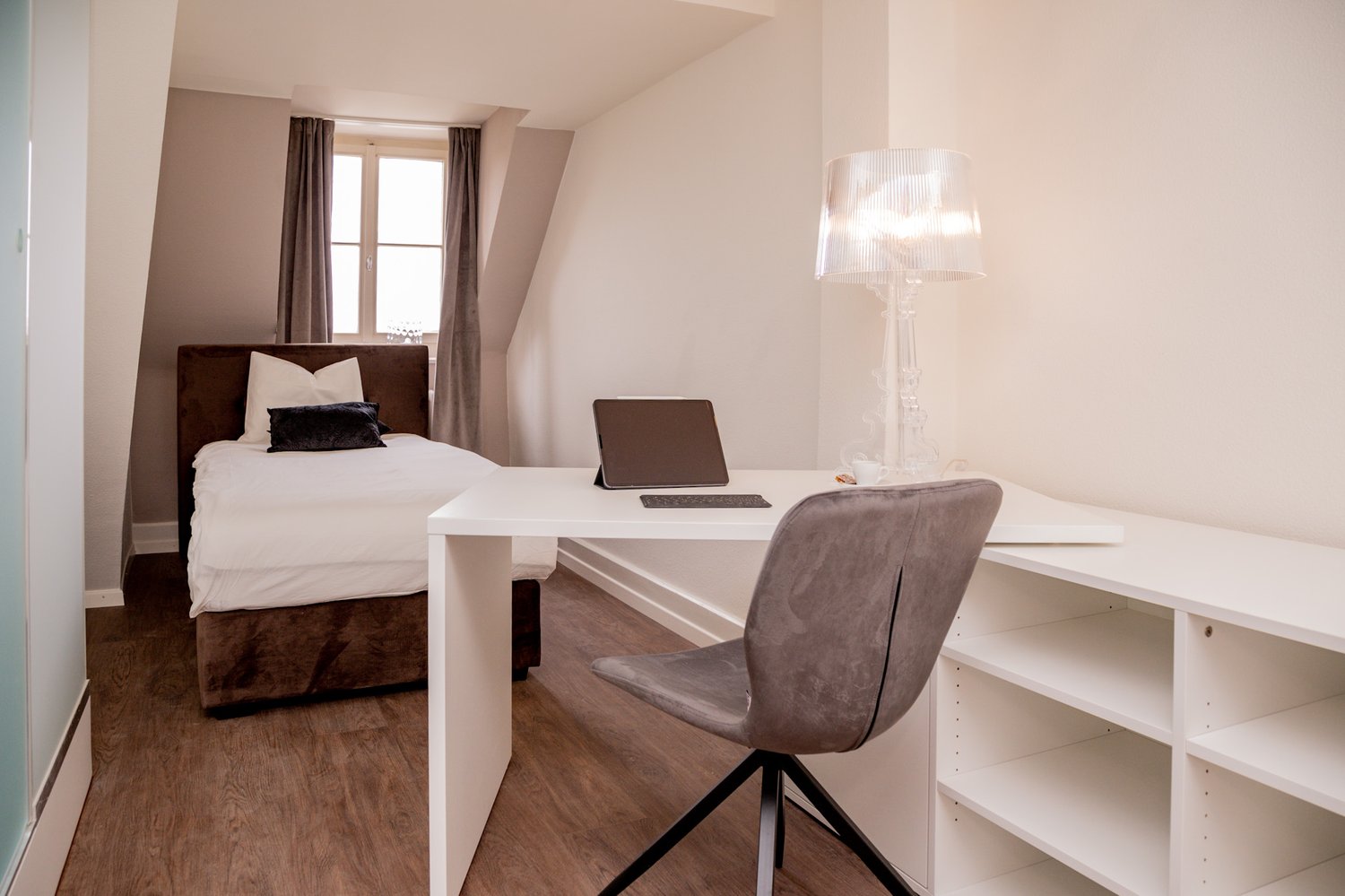 1 room furnished flat