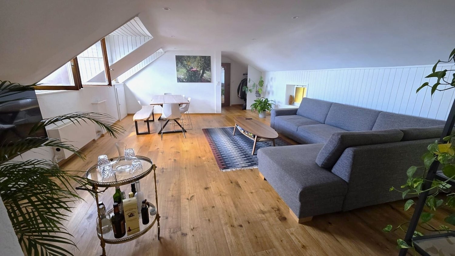 4 ½ Zimmer möblierte Wohnung