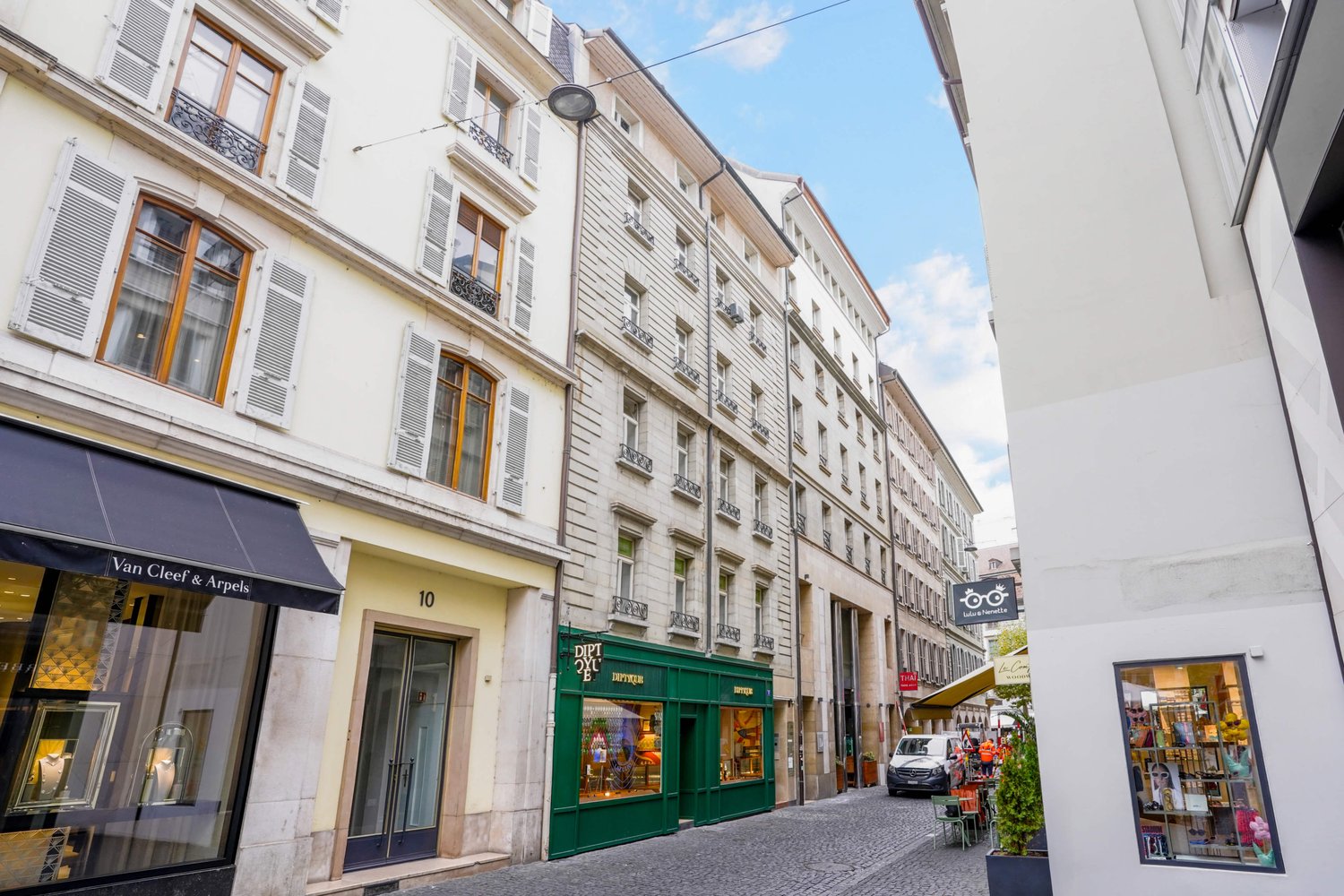 158m² office