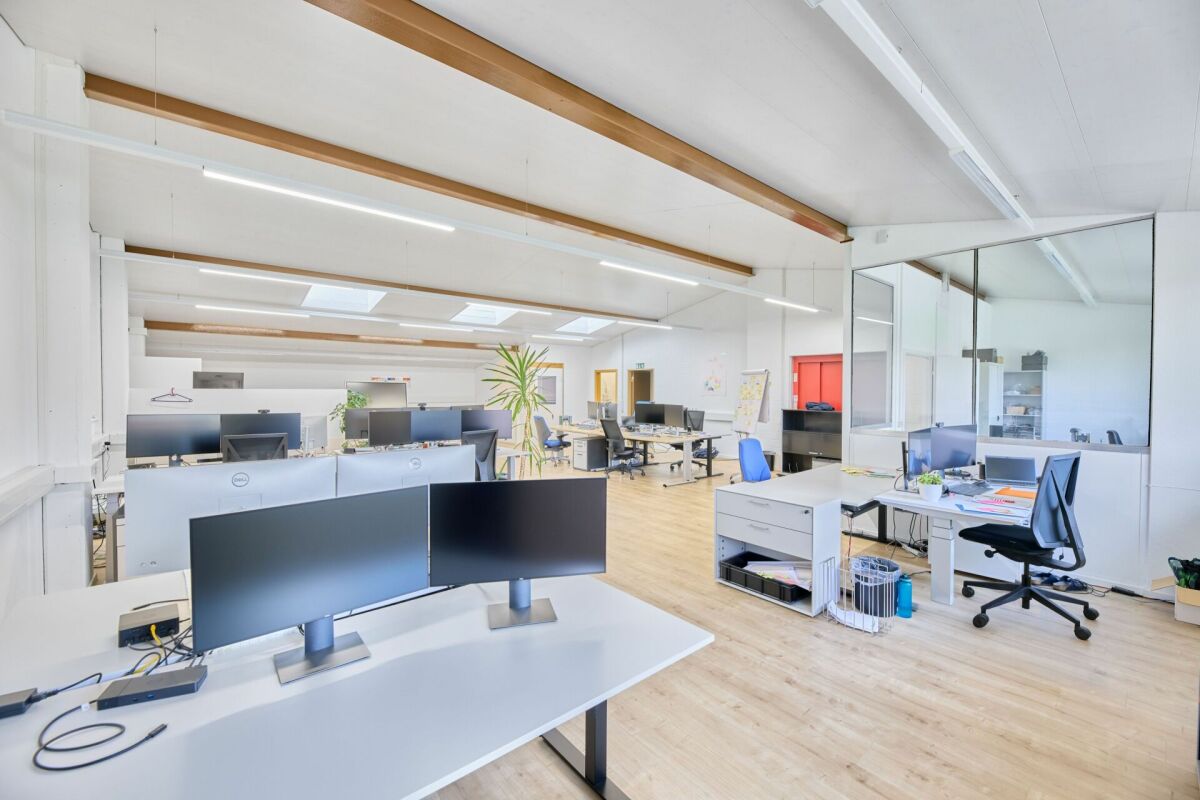 officina da 1550m²