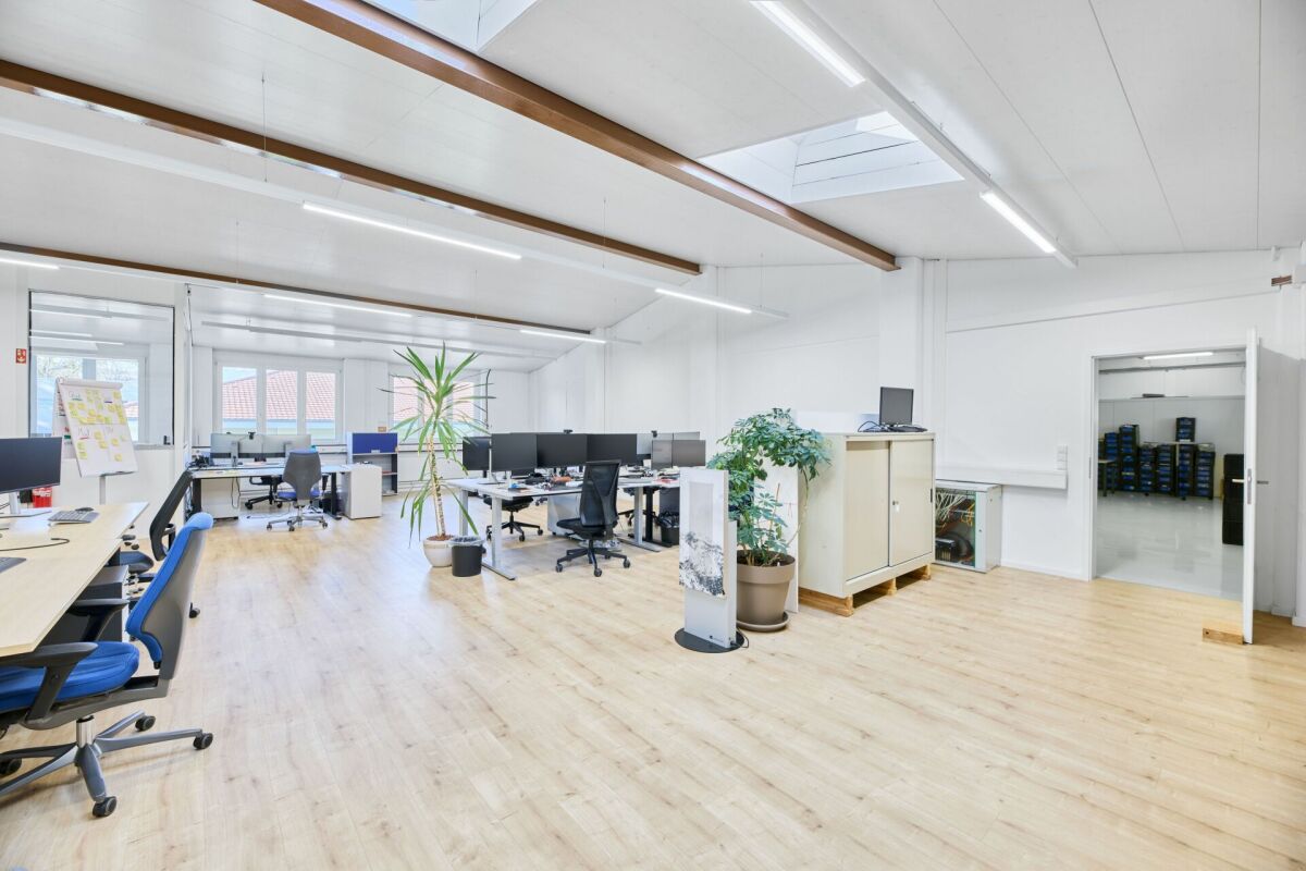 officina da 1550m²
