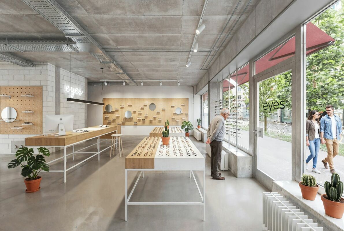 166m² office