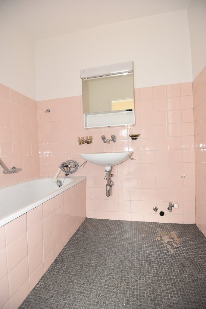 5 rooms apartment