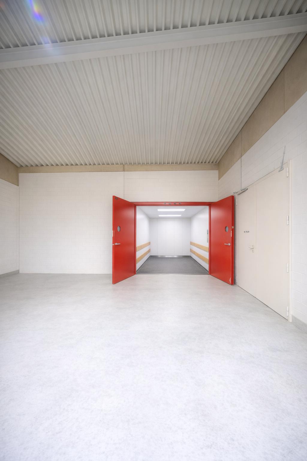 546m² commerciale