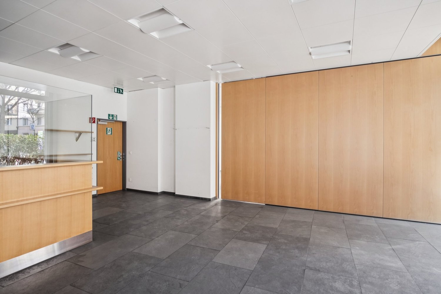 381m² commerciale
