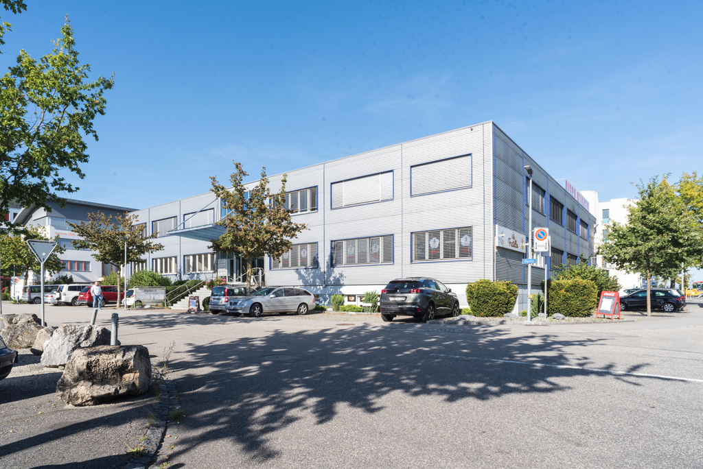 250m² office